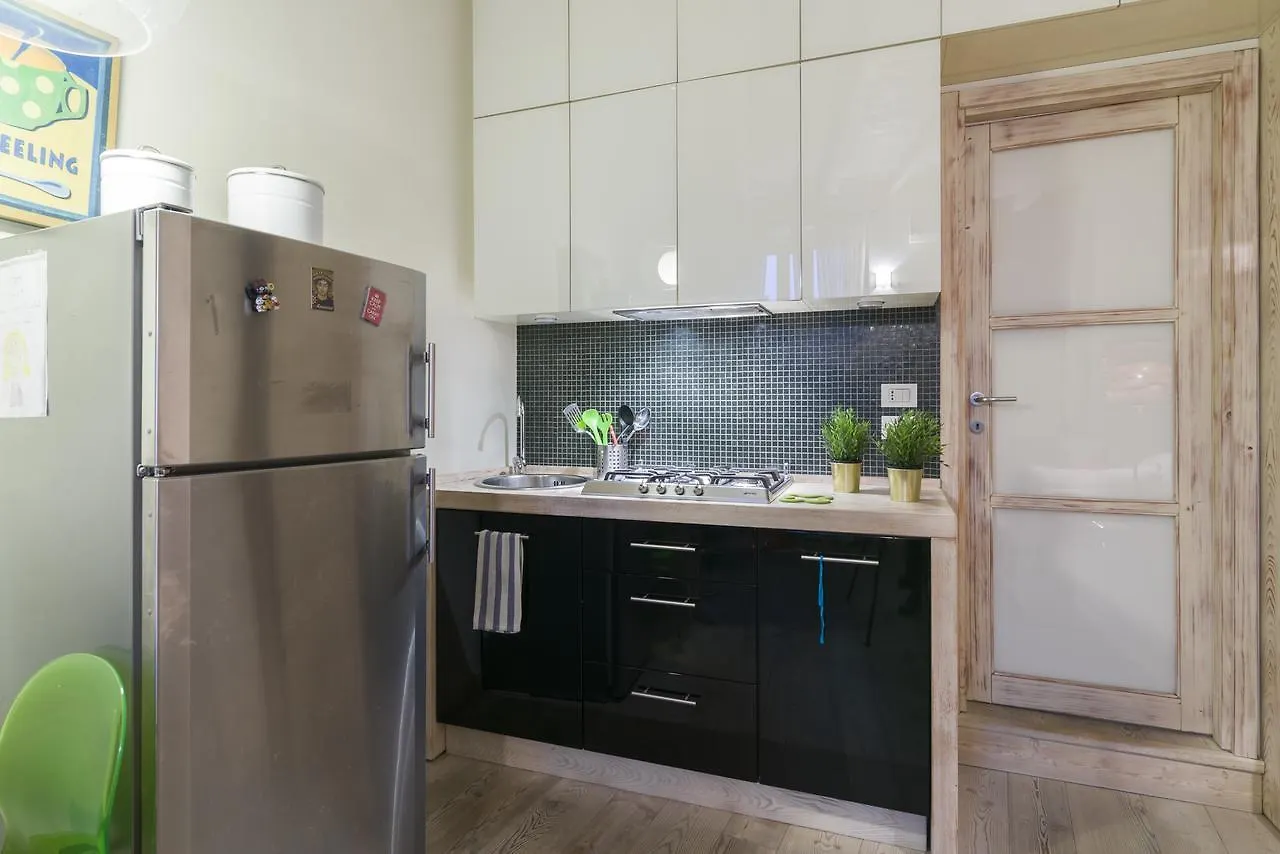 Gerusalemme&Corso Sempione Flat Milano 0*,