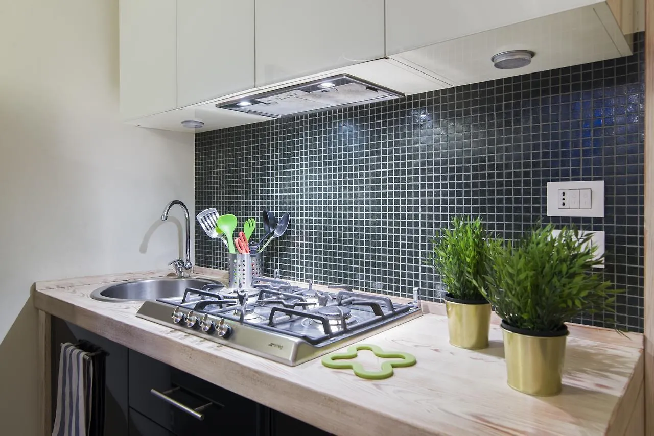 Gerusalemme&Corso Sempione Flat Milano 0*,  Italia